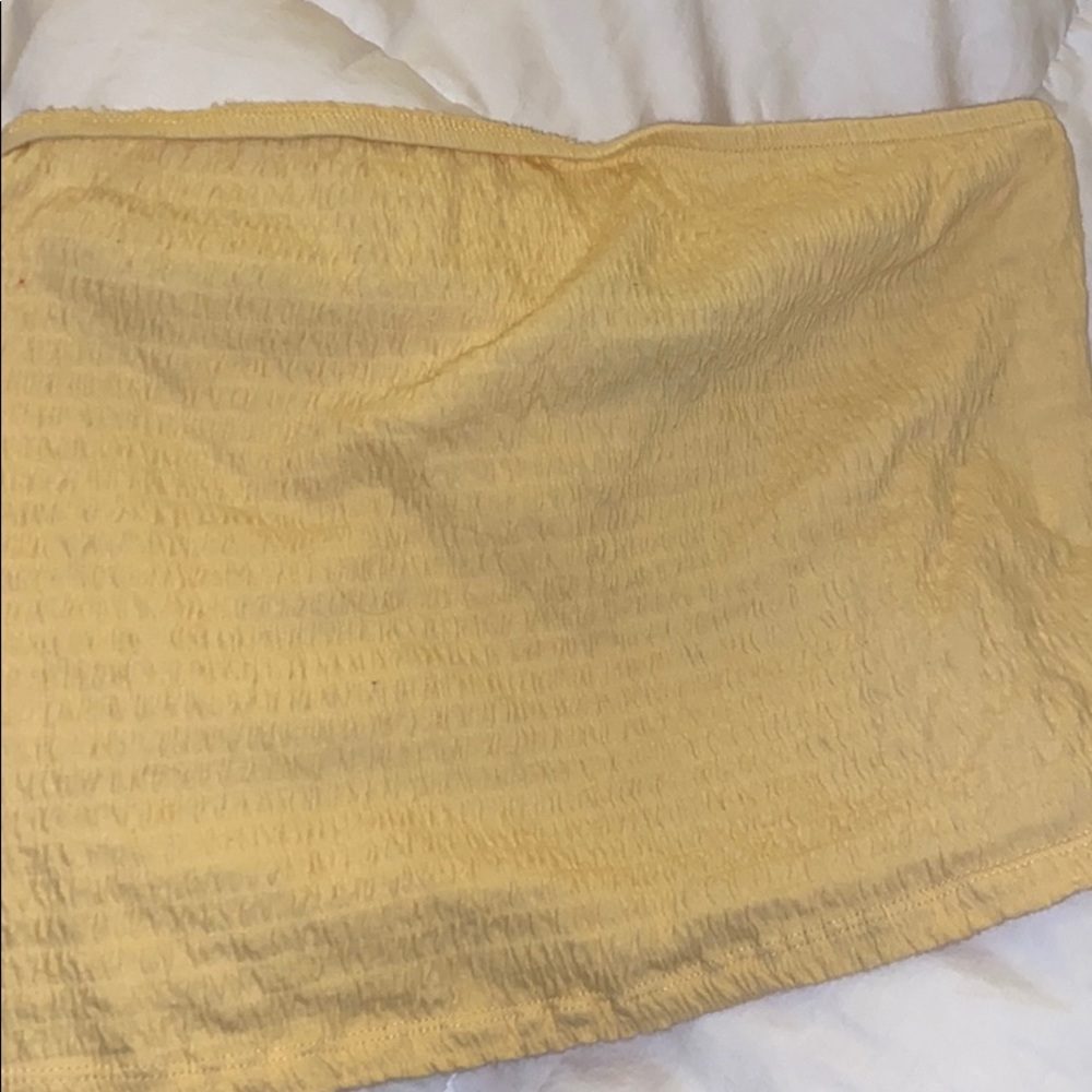 American Eagle yellow tube crop top 💛